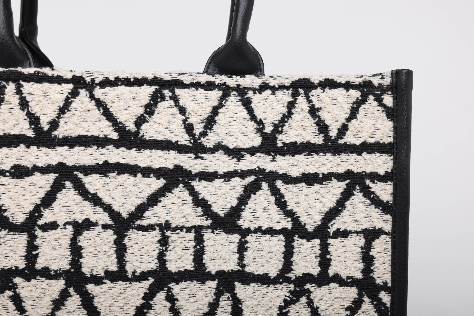 BOHEMIAN FUR TOTE BAG